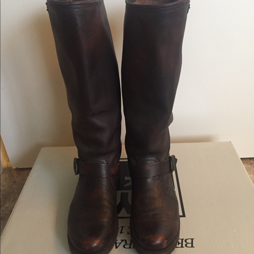 Frye Boots - Veronica - Size 9 - Brown Leather - Picture 2 of 8